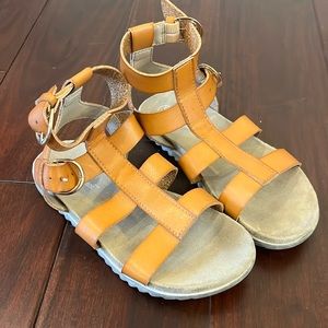 Girls gladiator sandals EUC
